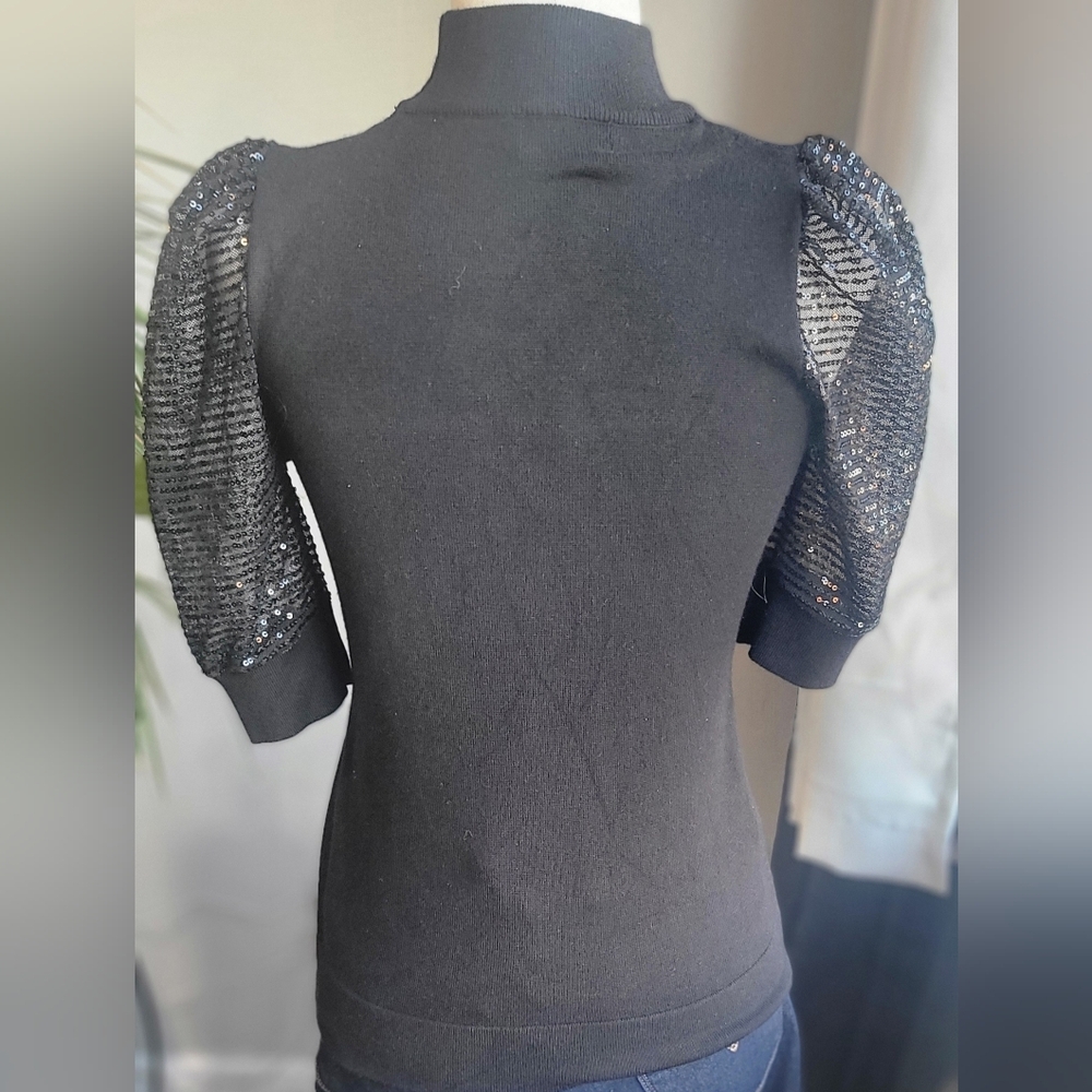 Carmen Marc Valvo Black Sequin Puff Sleeve Top - Size S - Elegant Evening Blouse - Picture 2 of 8